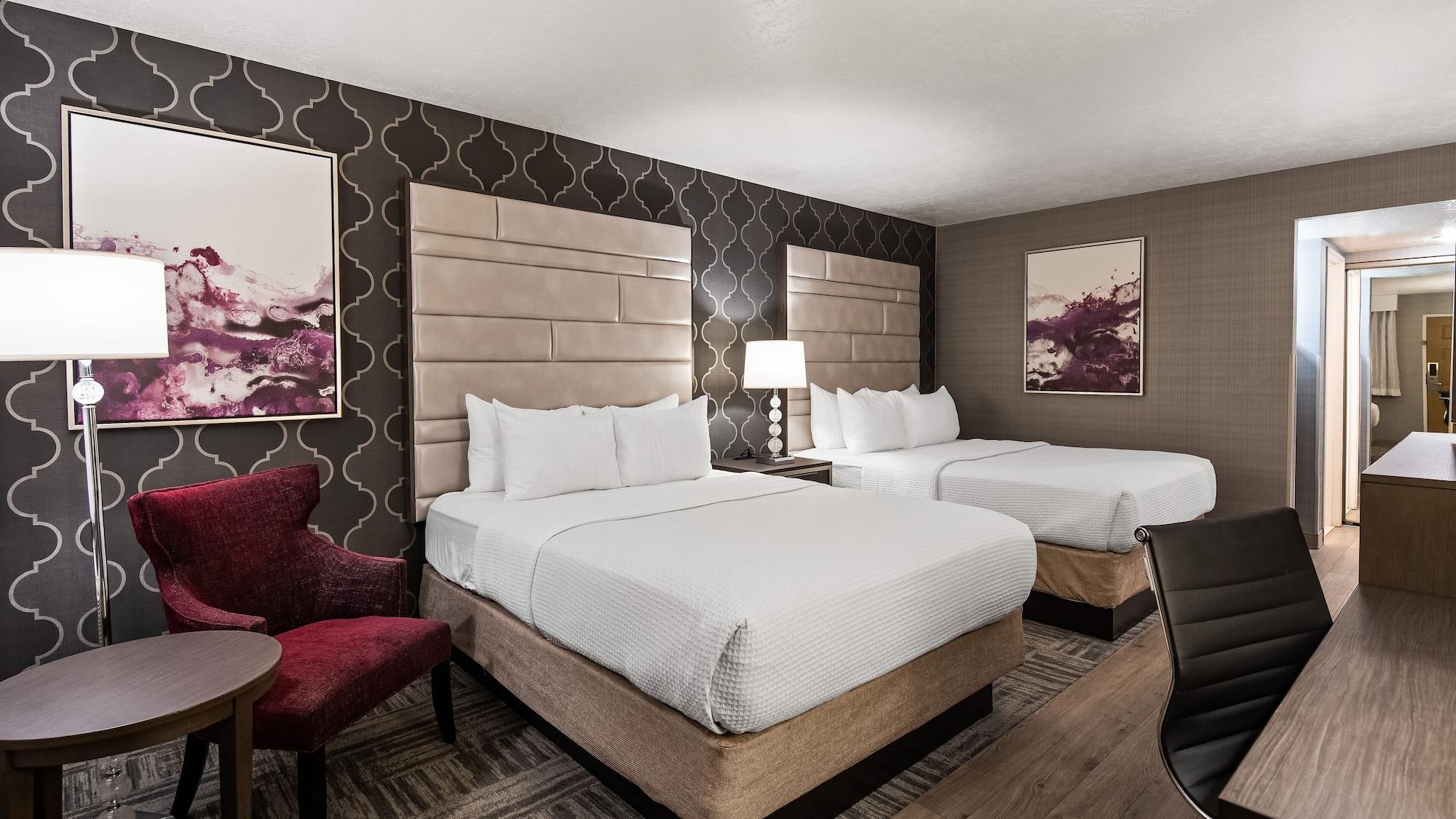 Abbey Cedar Hotel